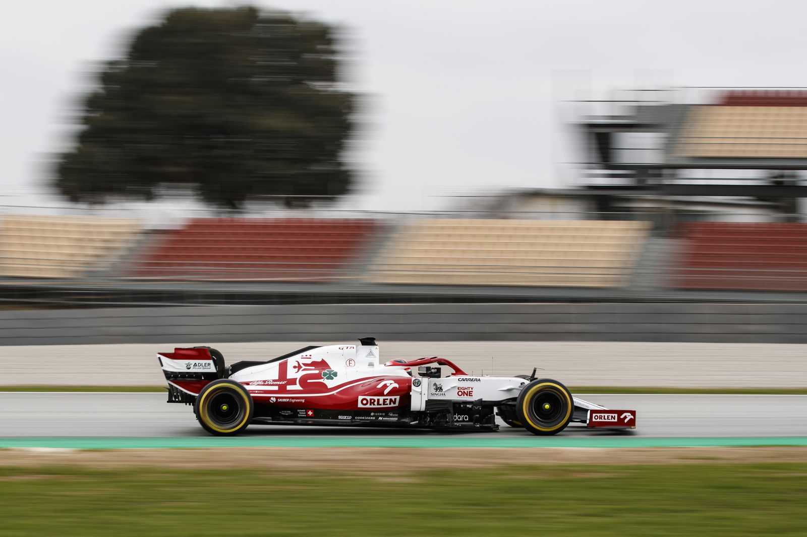 FIRST LOOK: Kubica gives Alfa Romeo's 2021 F1 car its track debut